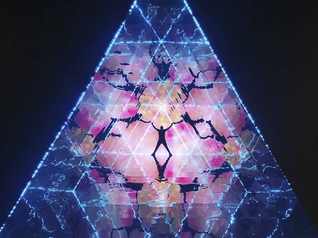 Mnemosyne: un inmersivo caleidoscopio gigante en CDMX