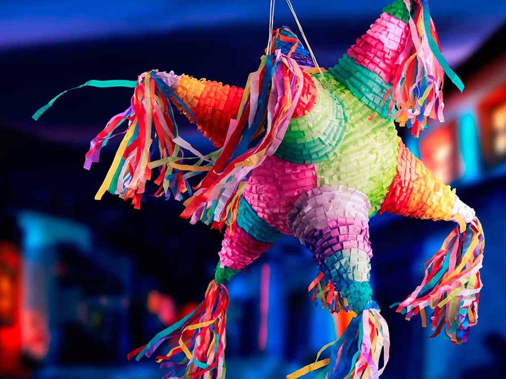 Posada Langosta Literaria: habrá una piñata de libros