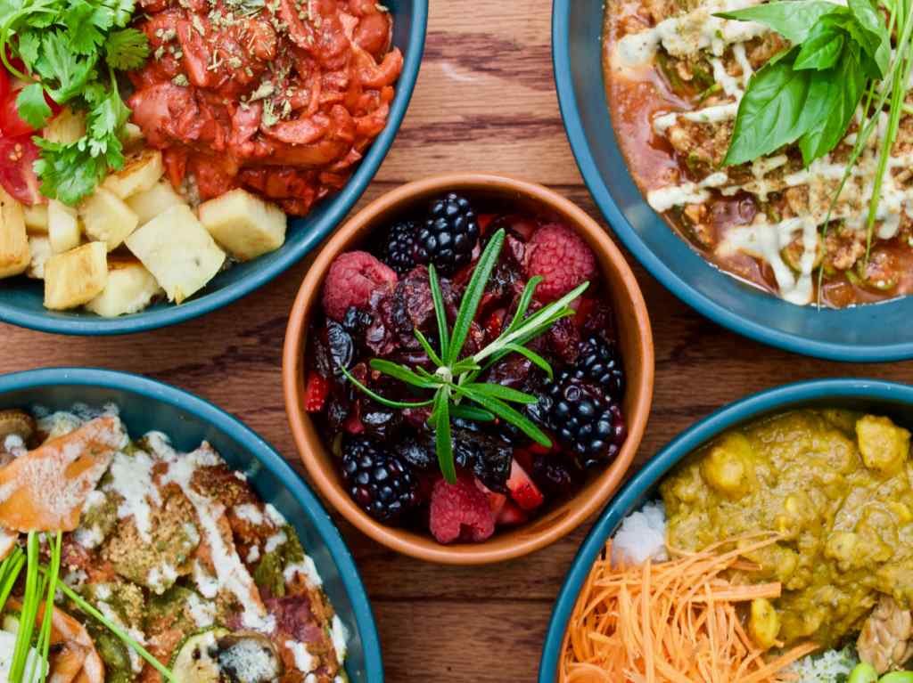 Bluum, bowls con sabores del mundo para comer saludable y delicioso
