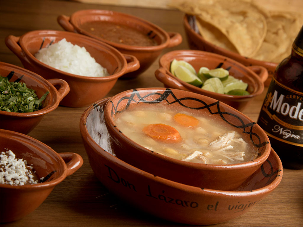 Tradicionales platillos en Santa María La Ribera que te quitarán el frío