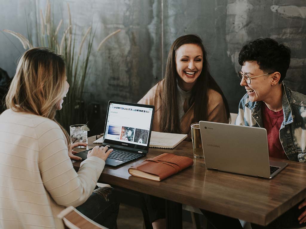 Millenials y centennials en el ámbito laboral