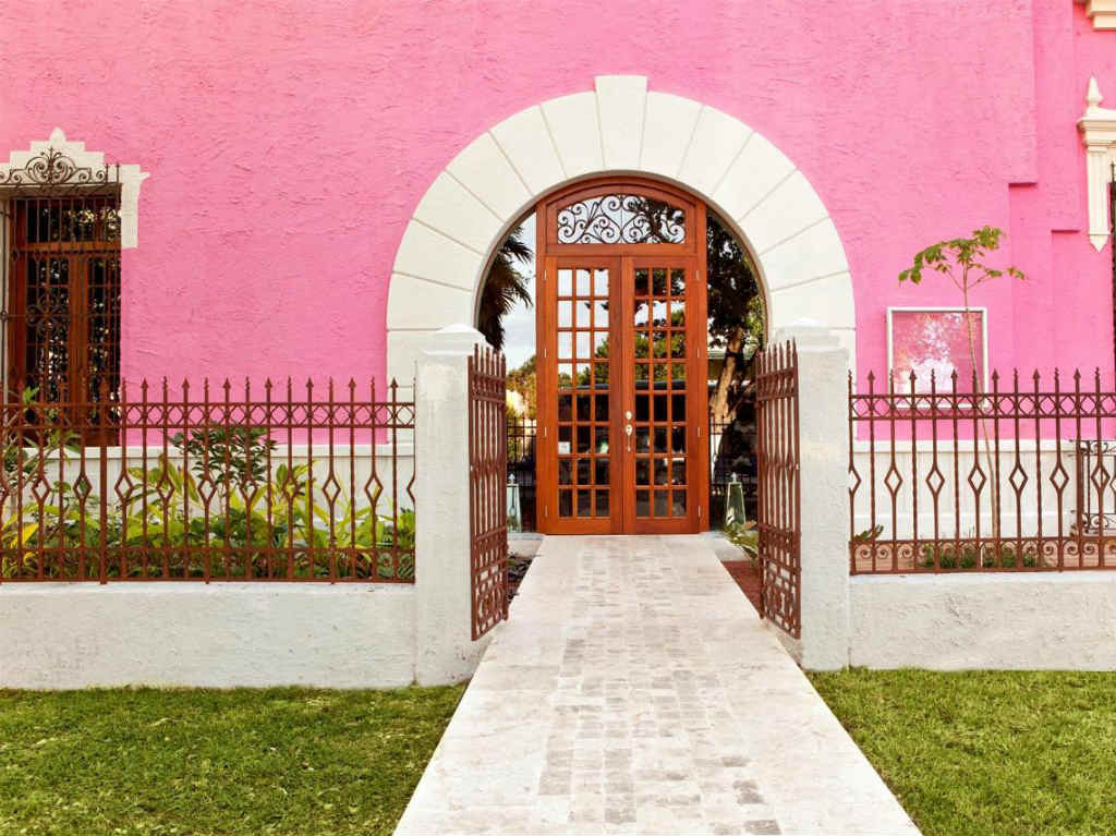 rosas-and-xocolate-entrada-principal