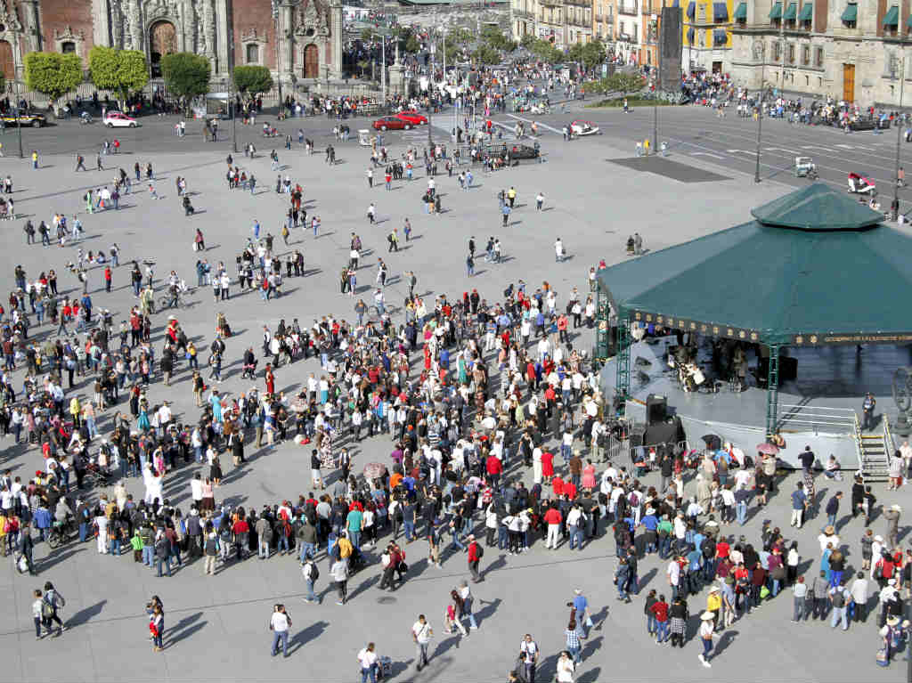 Disfruta los sábados de Danzón en el Zócalo, son entrada libre