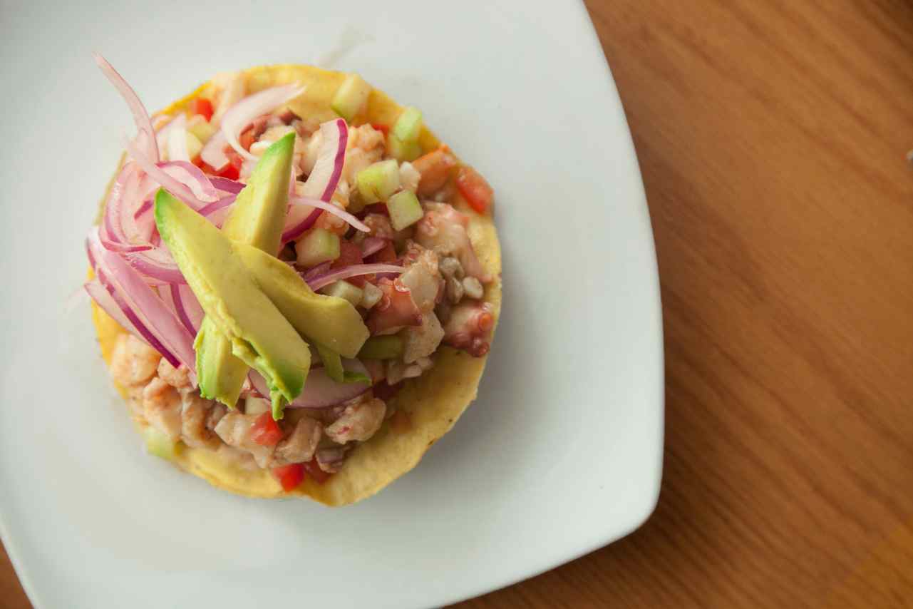 comida de restaurantes mexicanos para llevar a casa, avenida la tizona