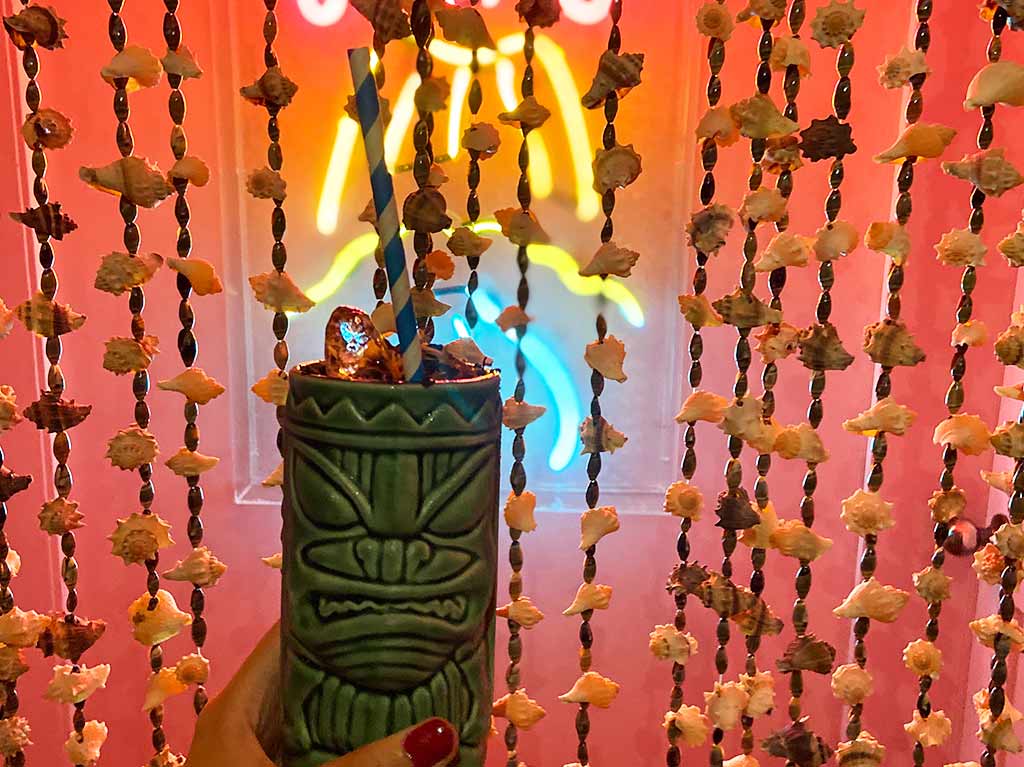 Waikiki Tiki Room celebra su aniversario con estos take overs