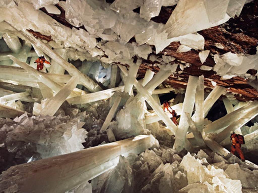 cueva de cristales gigantes exploración