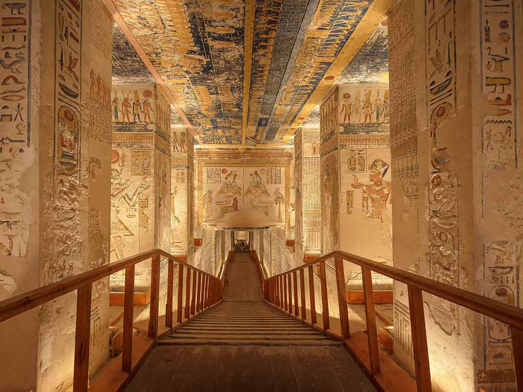 Explora las pirámides y tumbas de Egipto en recorridos virtuales