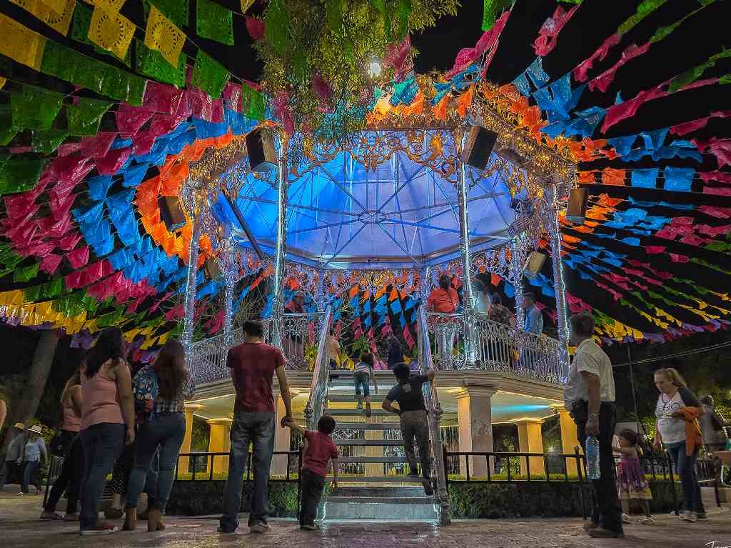 Feria Nacional de San Marcos kiosko