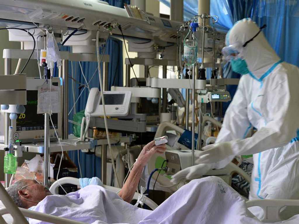 pacientes graves por covid en hospitales
