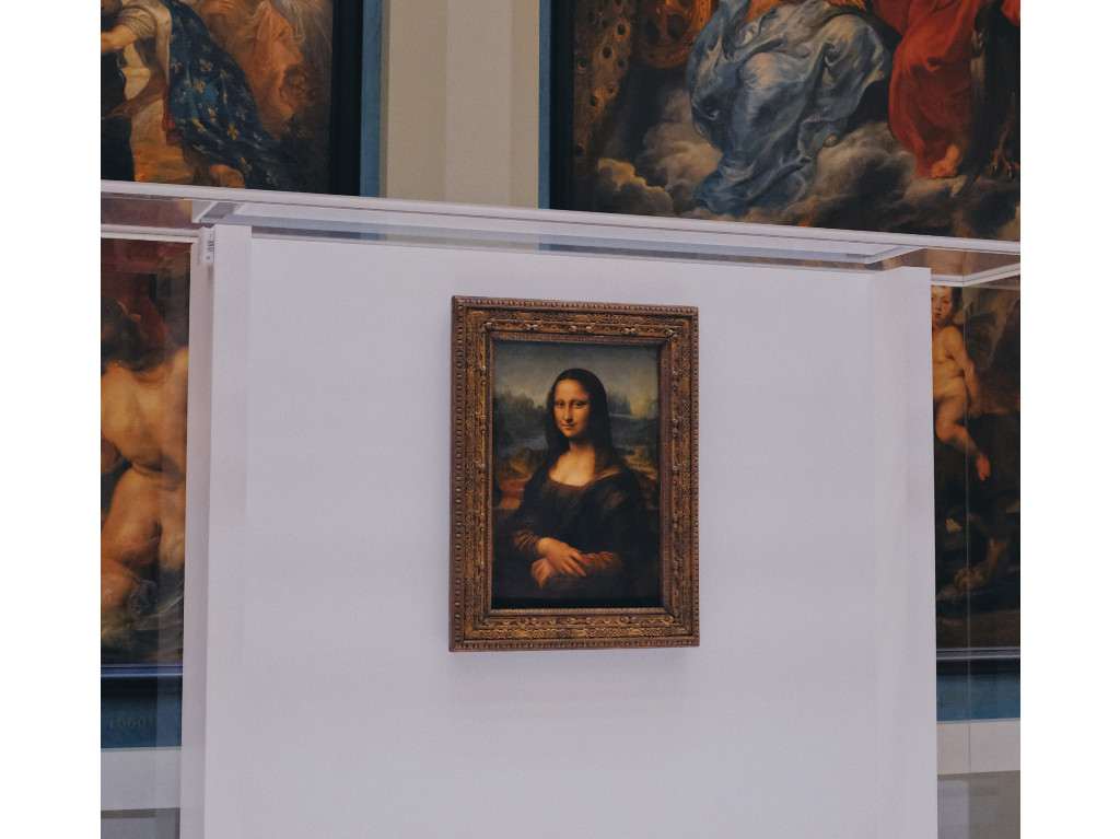 Explora a la Mona Lisa como si estuvieras en el Museo de Louvre 2