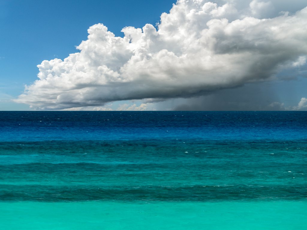 Playas de México cierran mar