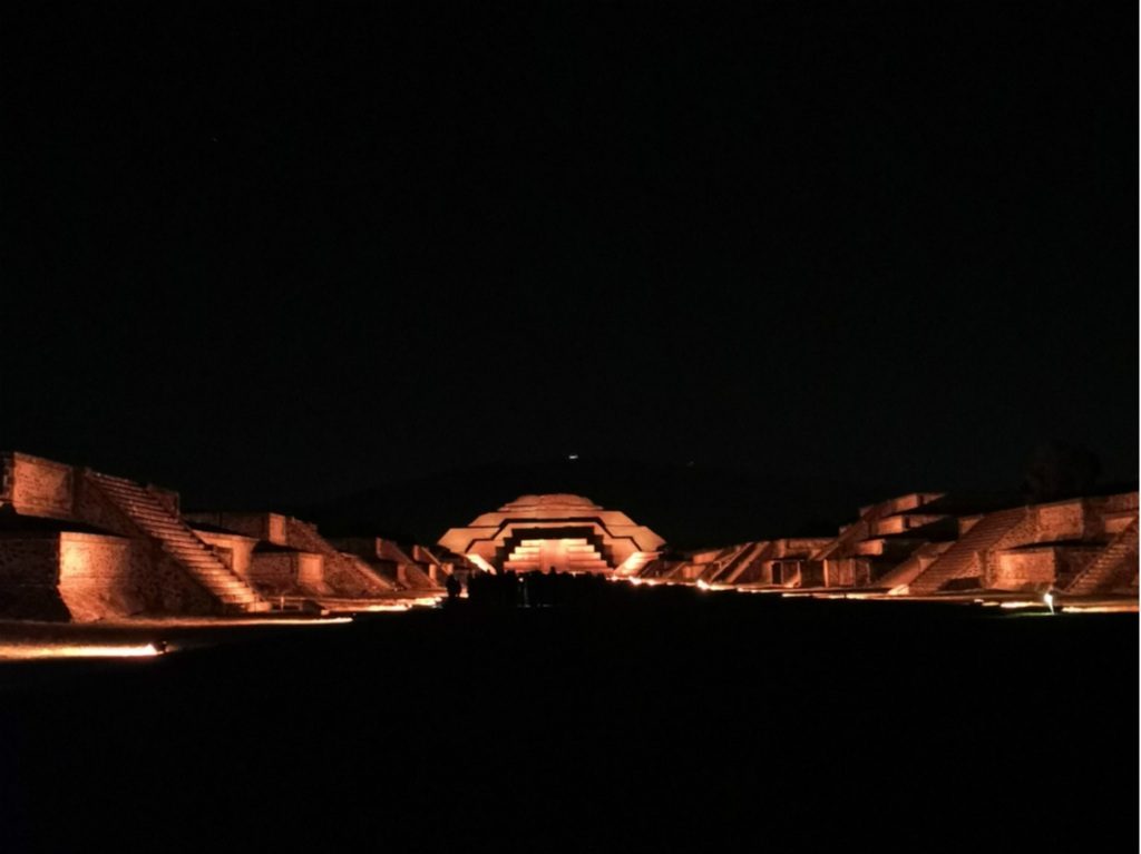 Recorridos virtuales por Teotihuacán calzada de los muertos