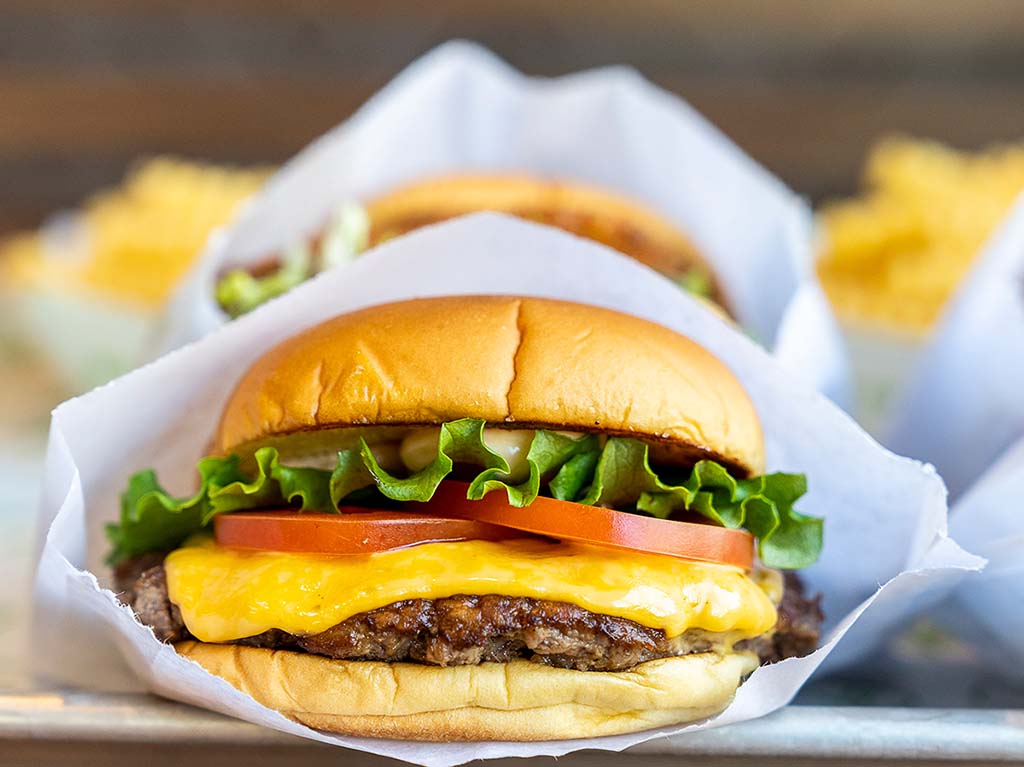 Cocina hamburguesas de Shake Shack desde tu casa