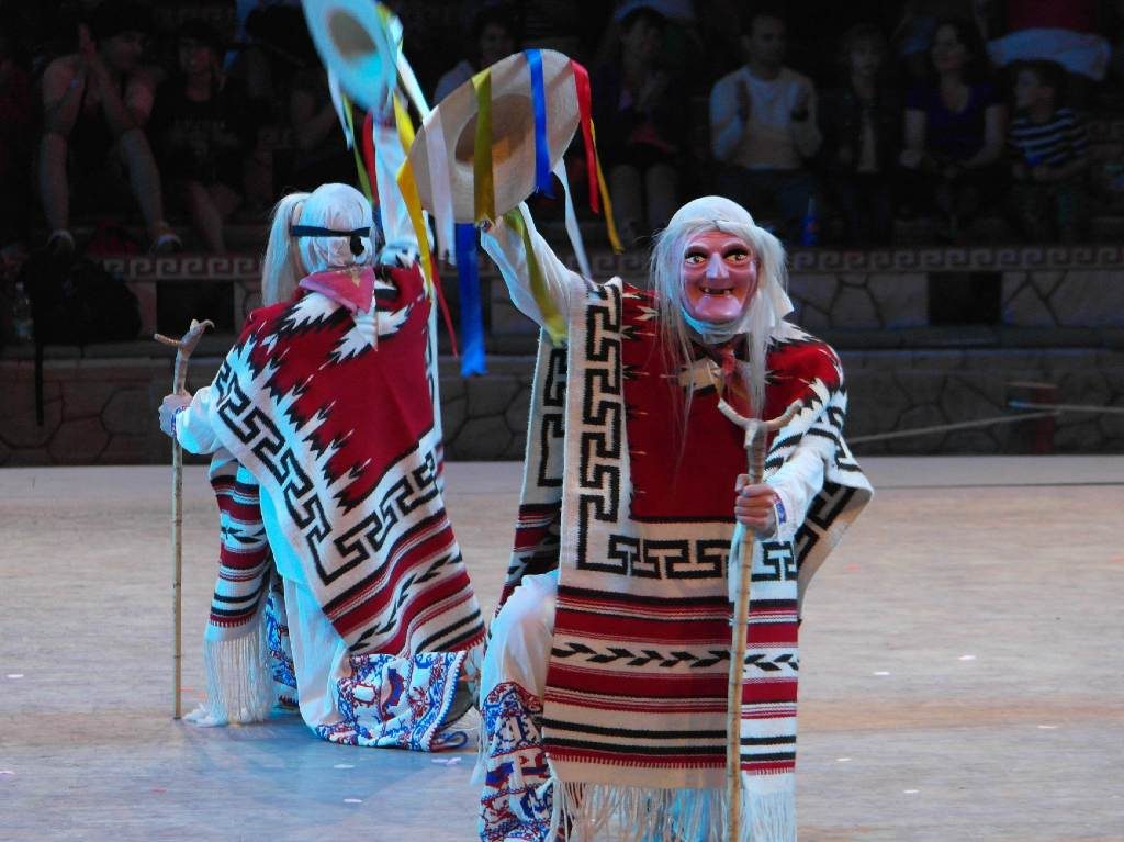 Xcaret México Espectacular danza de viejitos