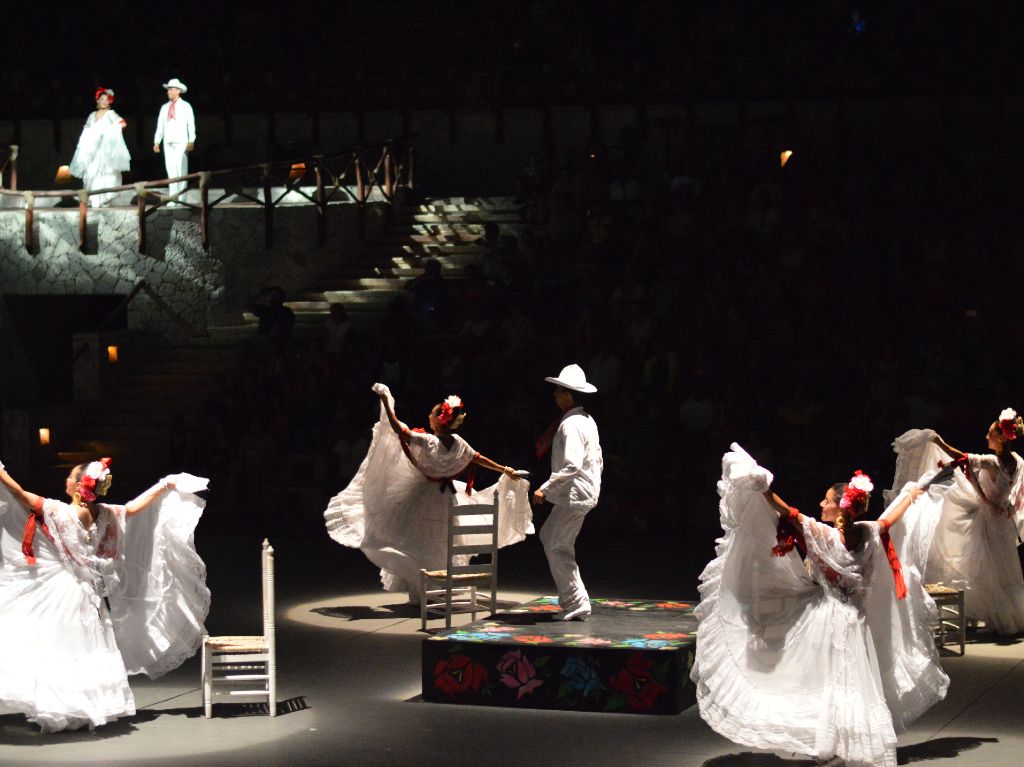 Xcaret México Espectacular vestuario