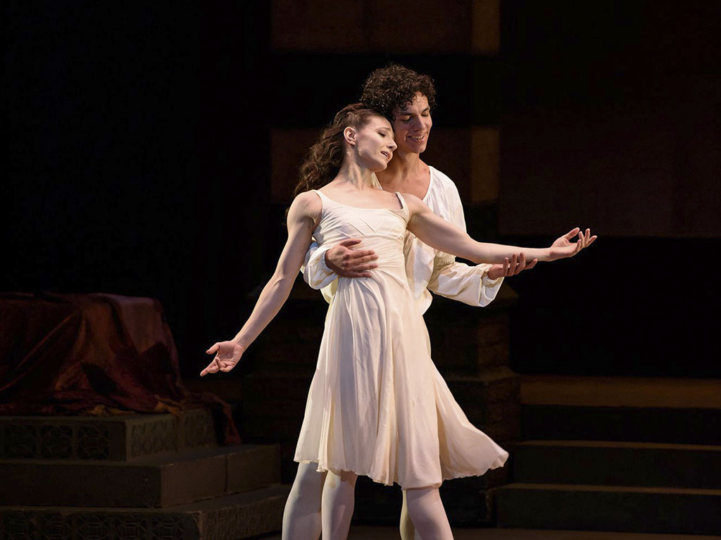 ¡Romeo y Julieta con el bailarín Isaac Hernández en streaming gratis!