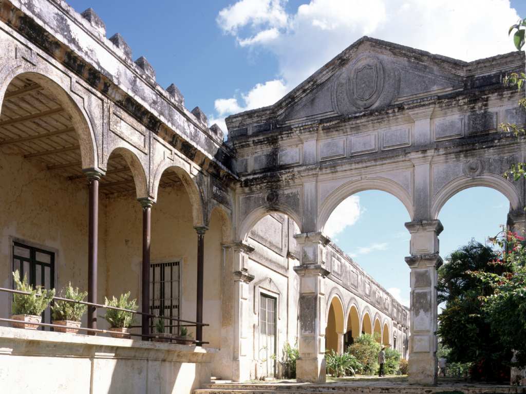 haciendas antiguas de Yucatán arcos