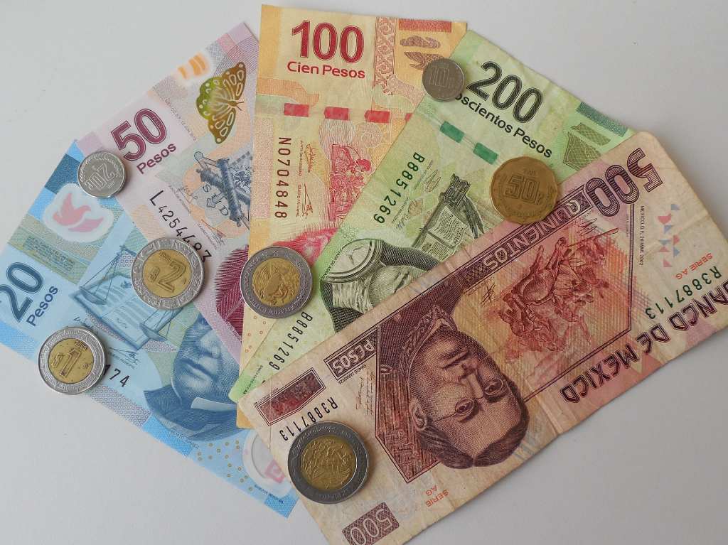 nuevo billete de 100 pesos monedas