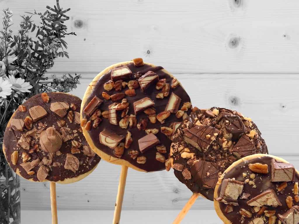 Paletas de galleta con conejitos, kit kat y más para acompañar tu cafecito