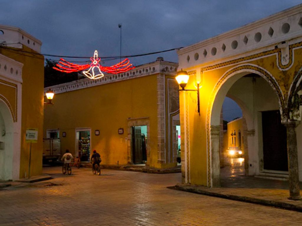 Viaja a Yucatán izamar