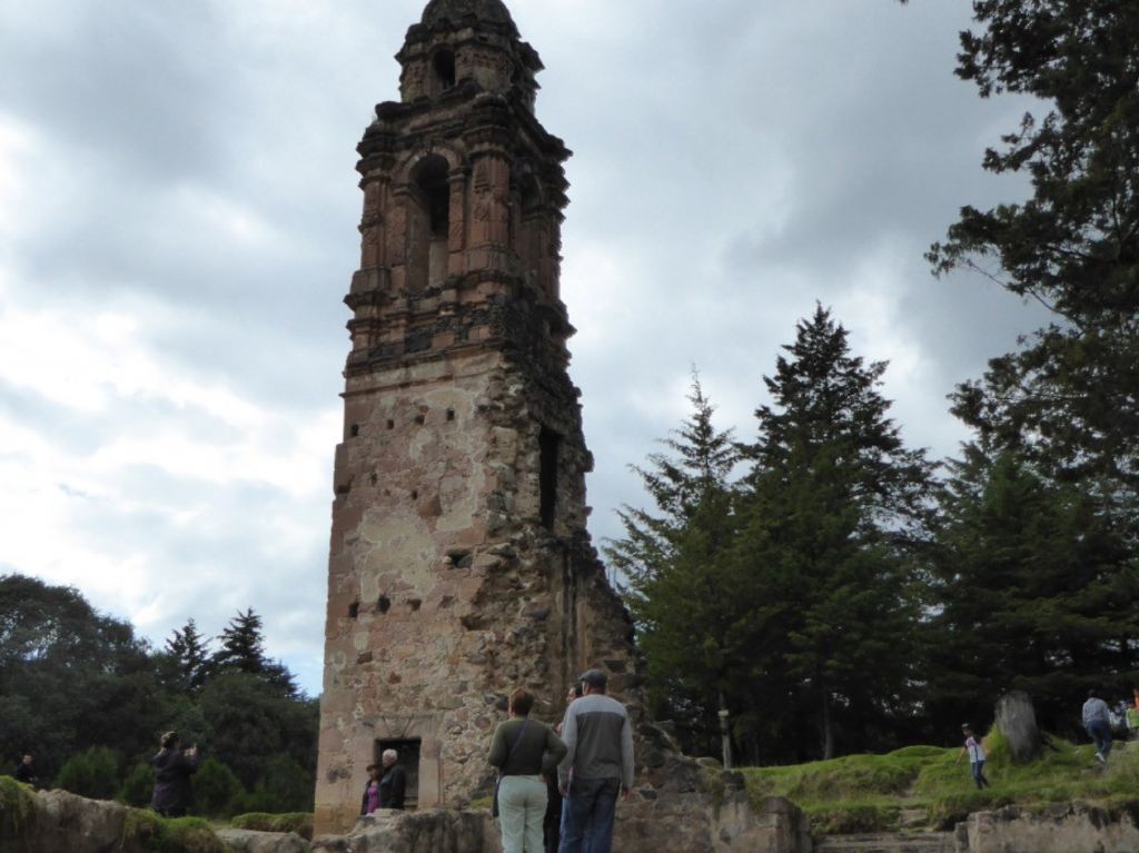 iglesias sepultadas de Michoacán del Carmen