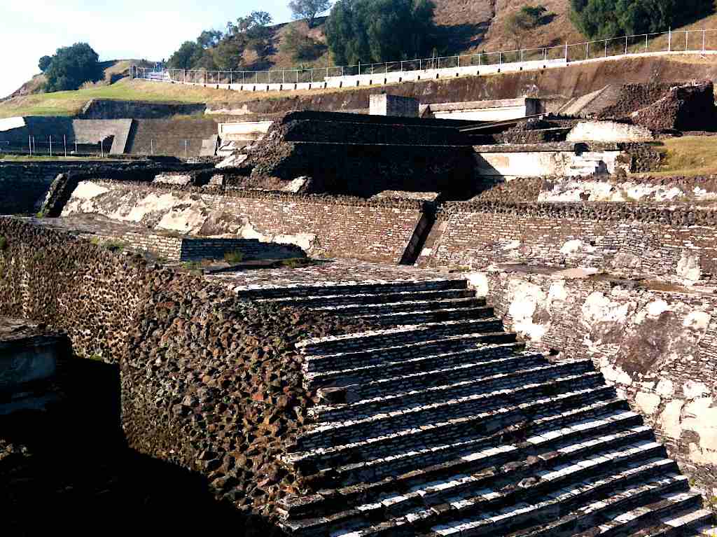 la pirámide más grande del mundo Cholula