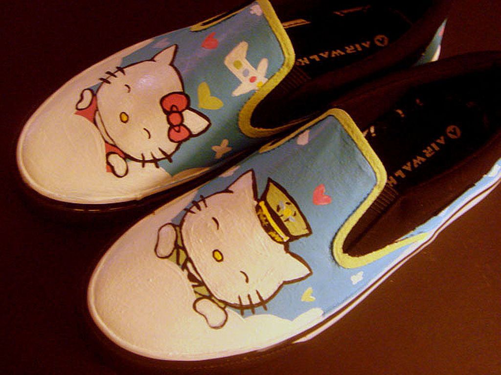 mercadito-de-hello-kitty-tenis