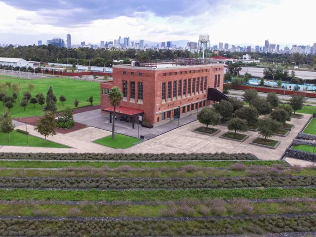 Parque Bicentenario jardines