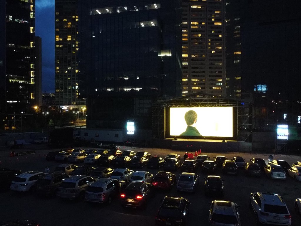 autocinemas-en-cdmx-autocinema-santa-fe