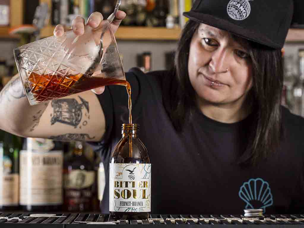 Bitter Soul: coctel a domicilio para ayudar a bartenders 1