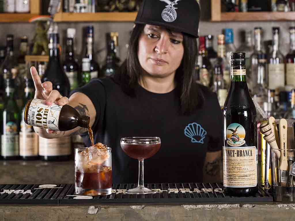 Bitter Soul: coctel a domicilio para ayudar a bartenders 0