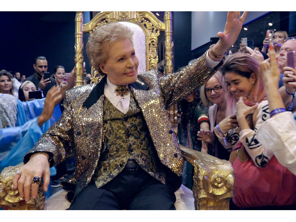 La demanda que hizo desaparecer a Walter Mercado de la TV