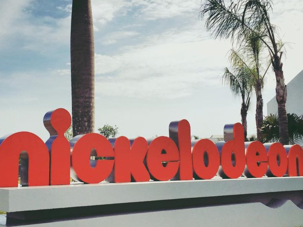 Hotel Nickelodeon en la Riviera Maya cartel