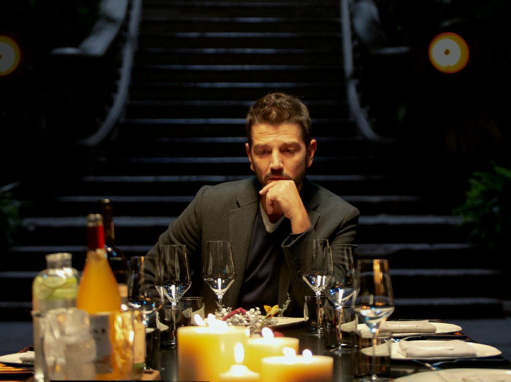 Pan y Circo: Diego Luna te invita a cenar y debatir en su nueva serie de Amazon