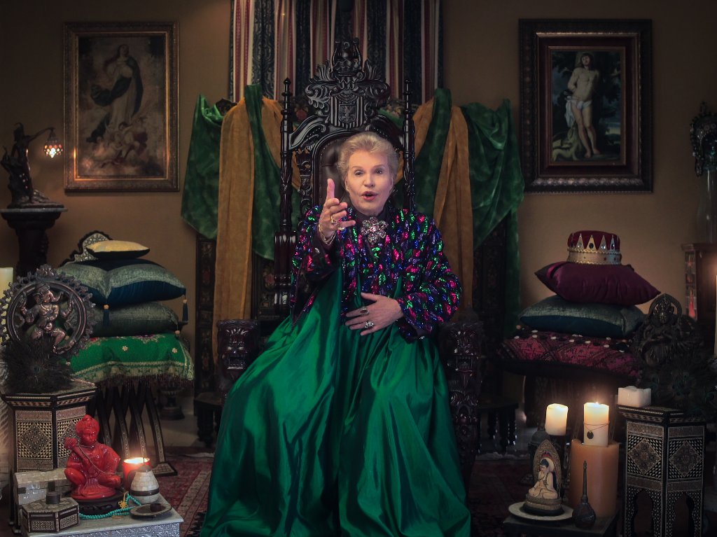 La demanda que hizo desaparecer a Walter Mercado de la TV