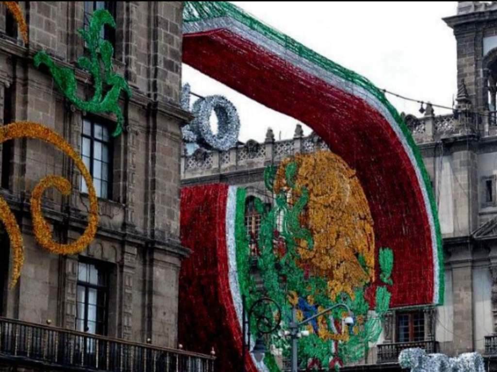 Grito de Independencia en CDMX decoración