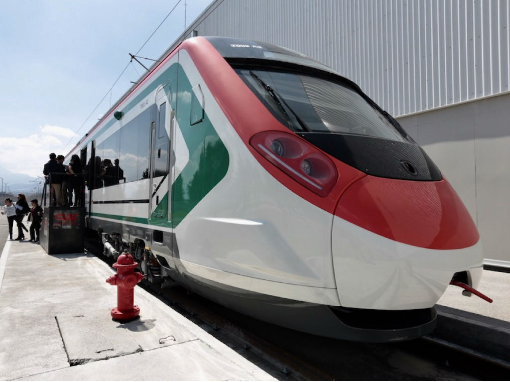 construccion tren interurbano toluca