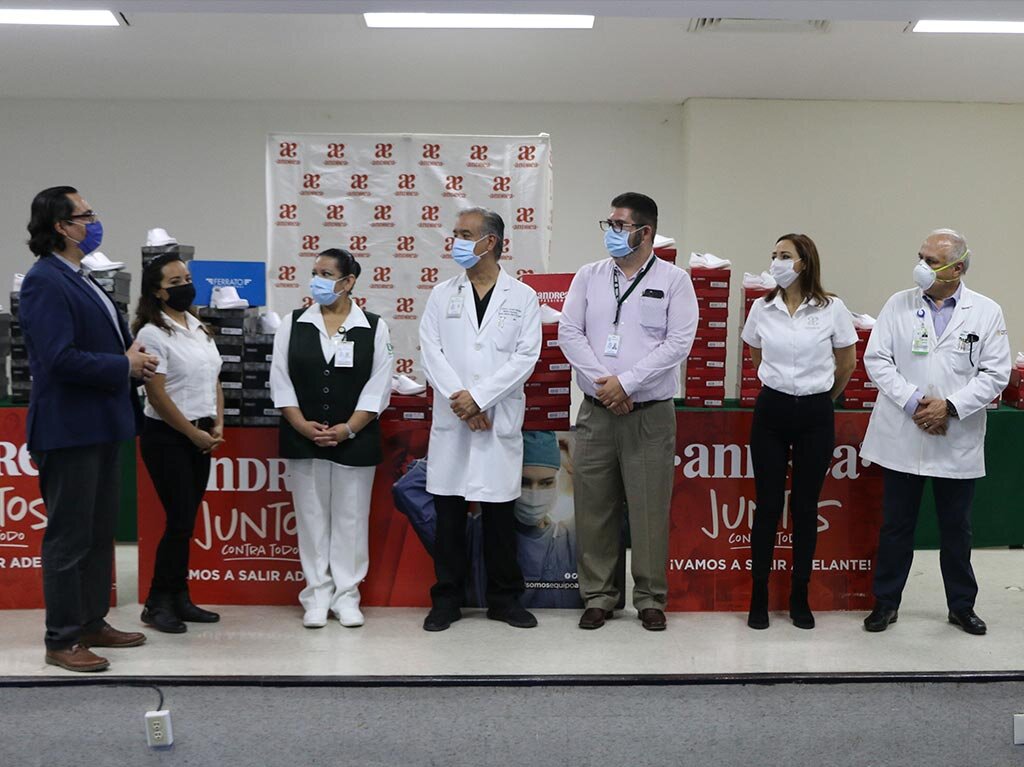 Andrea hace un donativo al sector salud ¡Juntos contra todo!