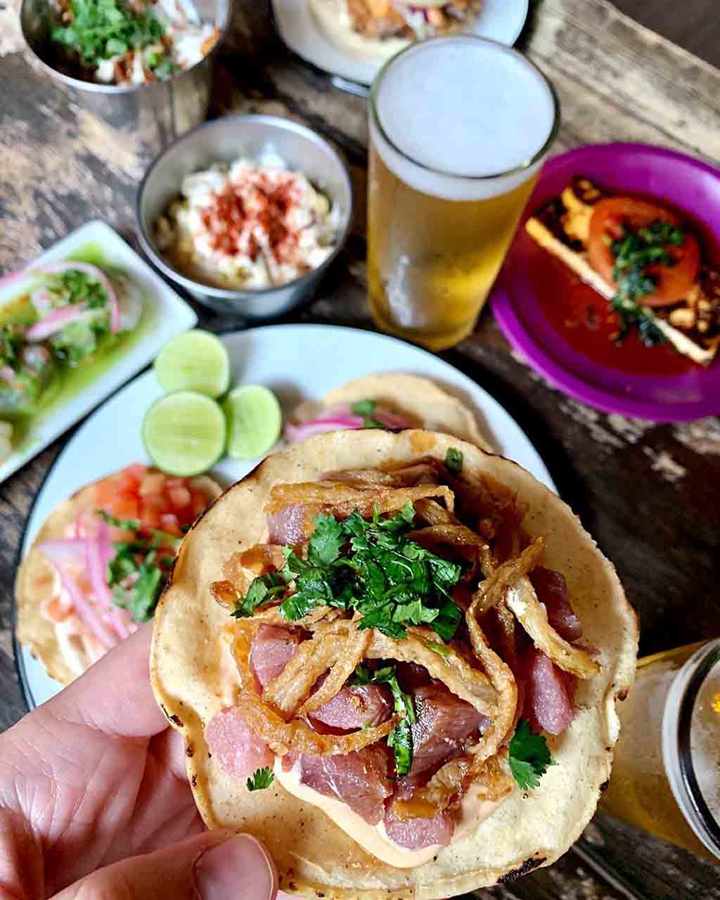 Cotorritos Mazatlán, un bar con promociones 1