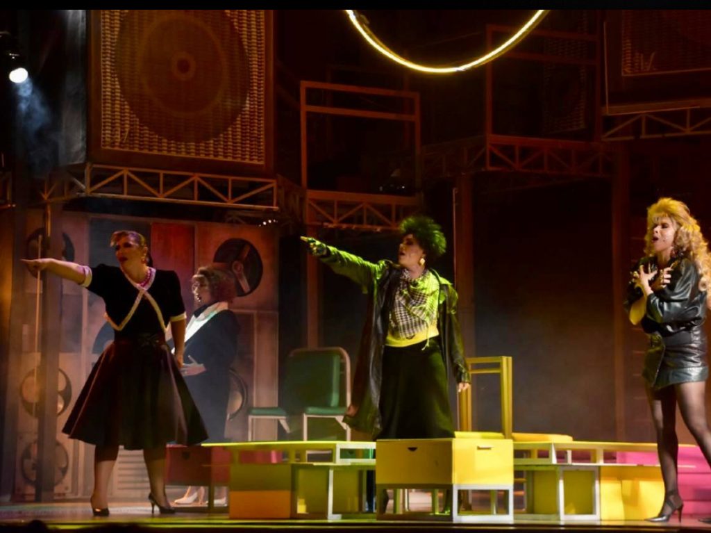 mentiras-el-musical-obra