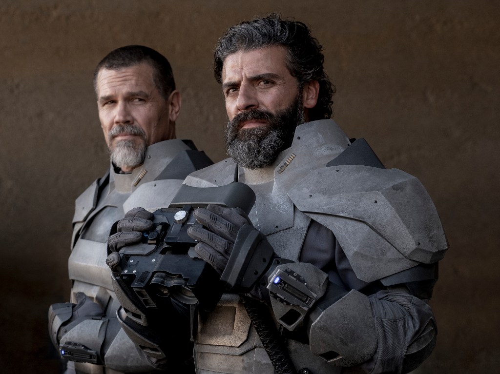 Oscar Isaac y Josh Brolin en Dune