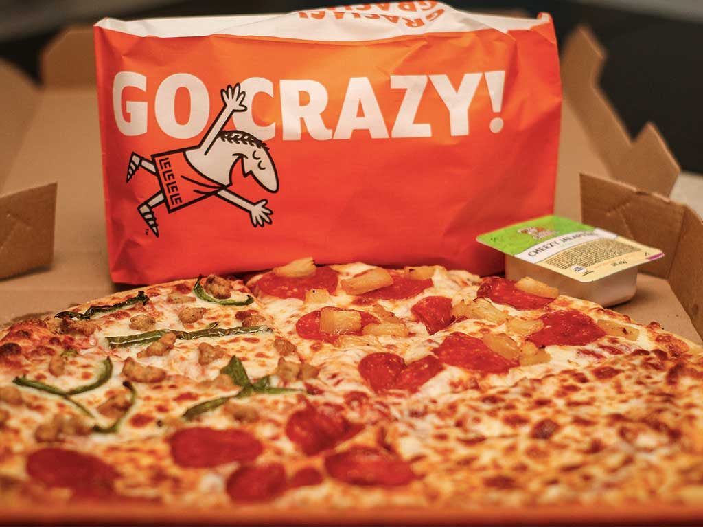 Deleita a tu paladar con pizza pizza, perfecta para compartir en familia y amigos
