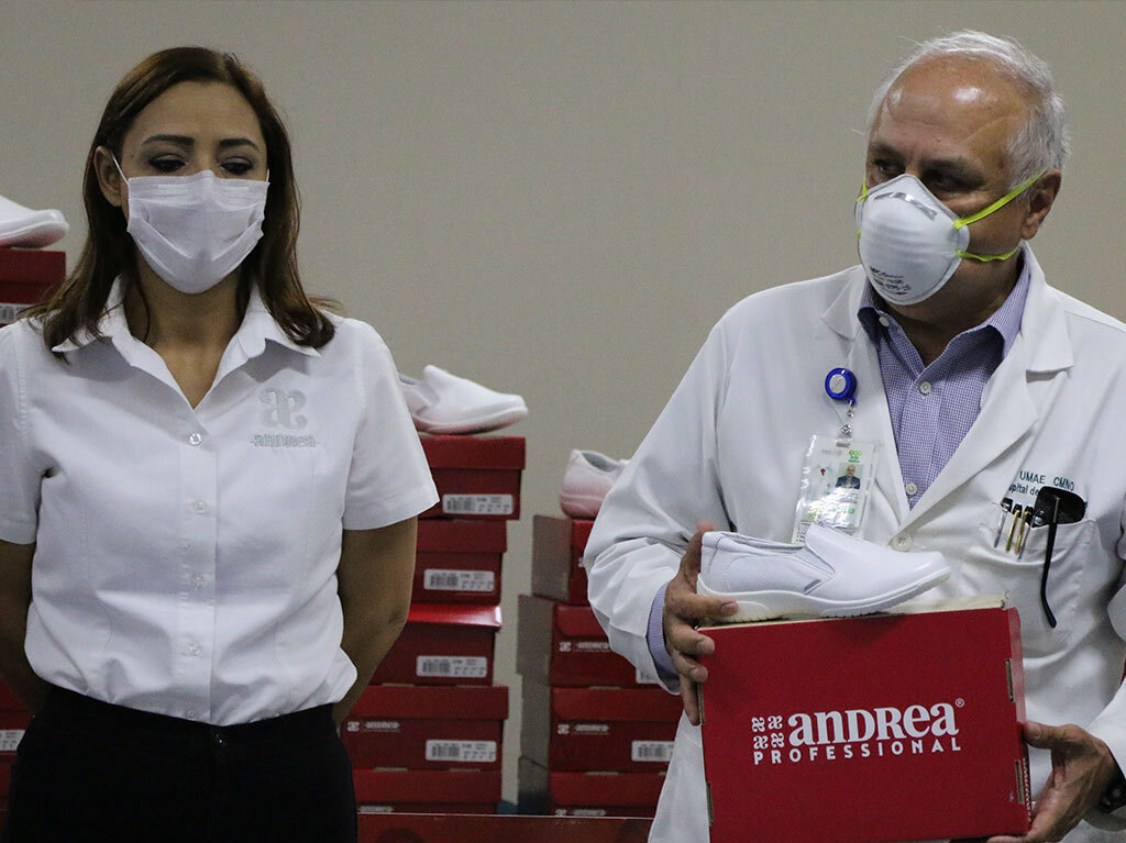 andrea-hace-un-donativo-al-sector-salud-juntos-contra-todo
