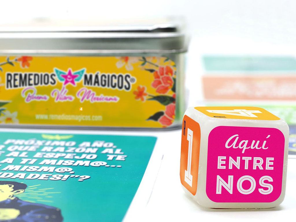 Aquí entre nos: juego de mesa de preguntas para conocer a tus amigos 3