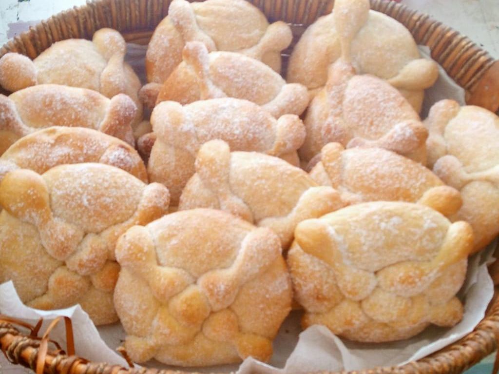 Bazar del pan de muerto canasta