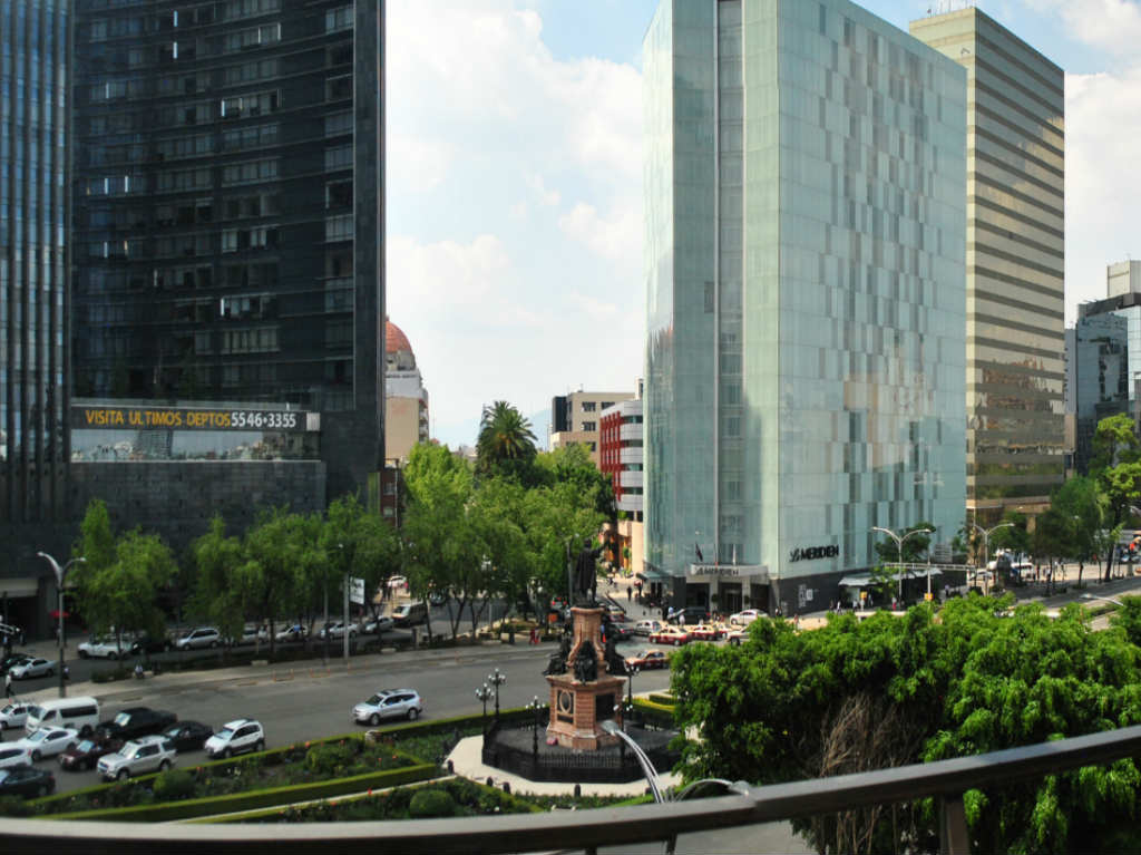 colon estatua paseo de la reforma