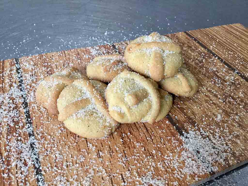 Galletas de pan de muerto de Lucias Bakery, el mejor postre de la temporada 2