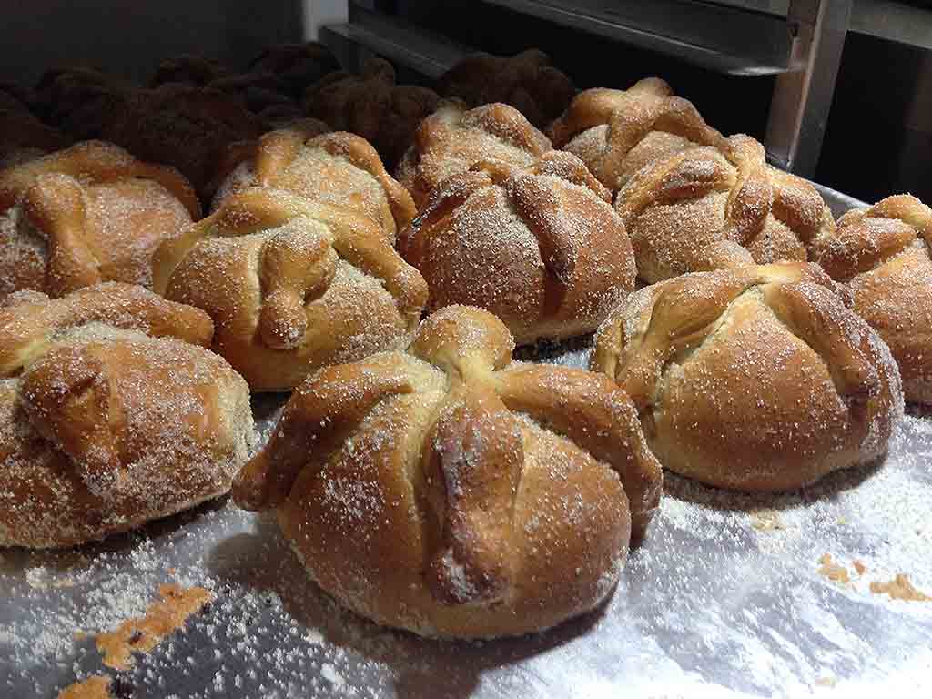 Galletas de pan de muerto de Lucias Bakery, el mejor postre de la temporada 0
