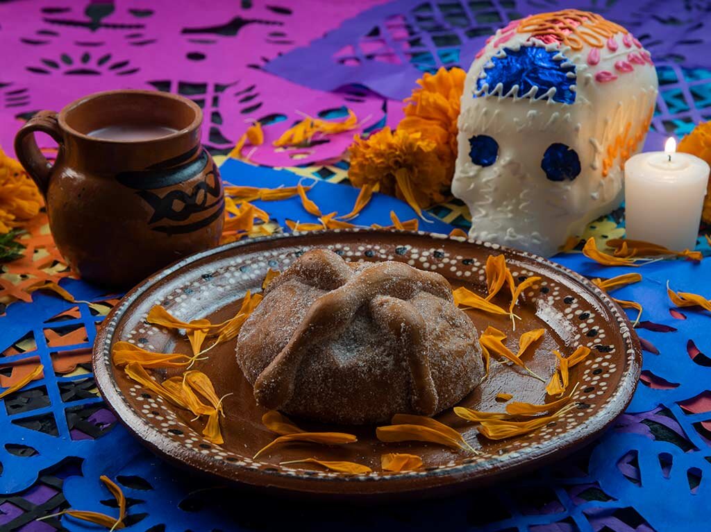 Los mejores 4 sabores de pan de muerto para disfrutar esta temporada