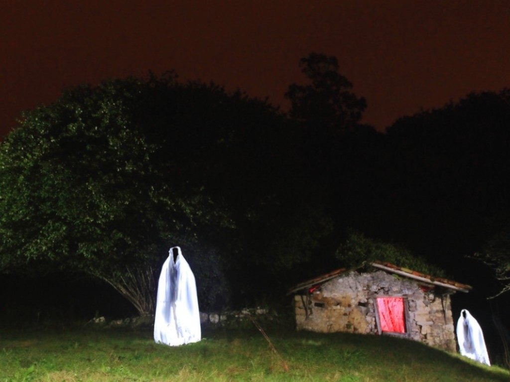 pueblos fantasma seres de luz